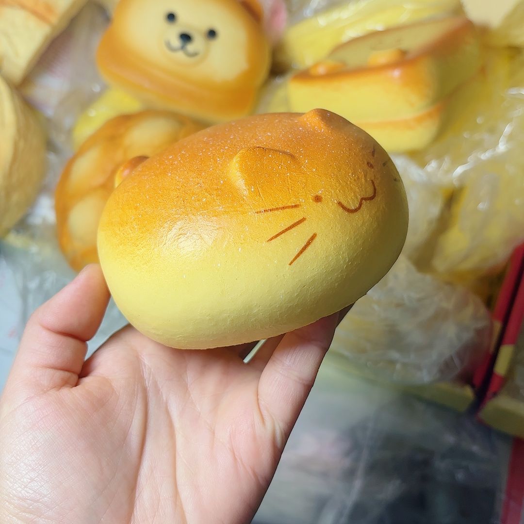 Squishy Bread Cat Slow Rising  - огляд і ціна Kids Quiet Toys